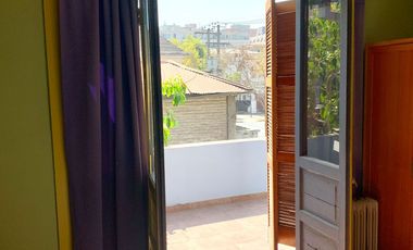 Se Vende Casa 2 Pisos, no pareada en Ñuñoa 5 Dormitorios 3 Baños Pscina
