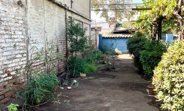 Se Vende Casa 2 Pisos, no pareada en Ñuñoa 5 Dormitorios 3 Baños Pscina