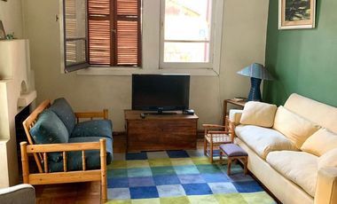 Se Vende Casa 2 Pisos, no pareada en Ñuñoa 5 Dormitorios 3 Baños Pscina