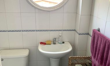 Se Vende Casa 2 Pisos, no pareada en Ñuñoa 5 Dormitorios 3 Baños Pscina
