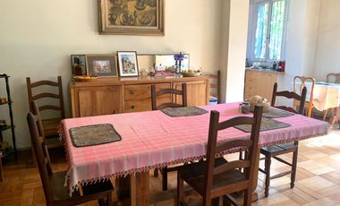 Se Vende Casa 2 Pisos, no pareada en Ñuñoa 5 Dormitorios 3 Baños Pscina
