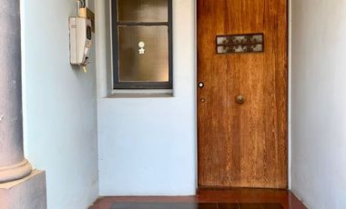 Se Vende Casa 2 Pisos, no pareada en Ñuñoa 5 Dormitorios 3 Baños Pscina