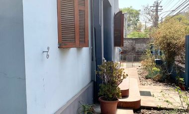 Se Vende Casa 2 Pisos, no pareada en Ñuñoa 5 Dormitorios 3 Baños Pscina