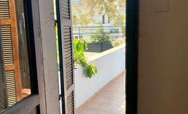 Se Vende Casa 2 Pisos, no pareada en Ñuñoa 5 Dormitorios 3 Baños Pscina