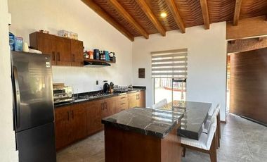 C139 Casa campreste en venta en condominio privado a la orilla del lago de Patzcuaro Michoacan