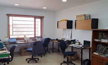 VENTA O ARRIENDO BODEGA EN CARAPUNGO, FUERA DE PICO Y PLACA