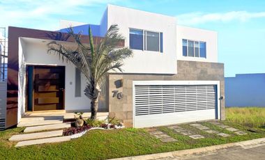 Casa en Venta en Veracruz en exclusivo fracc. Punta Tiburón(Super precio)