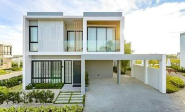Pre-Selling 4 Bedroom Modern Design House and Lot in Antel Grand Village