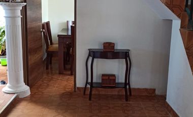ATIPIKA VENDE - CASA CERCA AL CENTRO