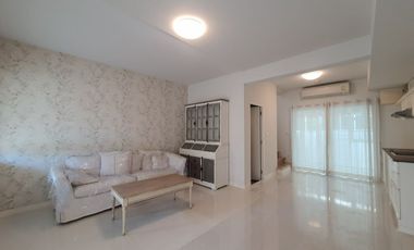 ขาย ทาวน์เฮ้าส์ Villaggio บางนา (ซอย ม.เอแบค บางนา) แปลงหน้าสวน
