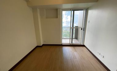 1bedroom SURE UNIT just above atrium Skypatio Condo along Quezon Ave EDSA MRT station DMCI Crestmont