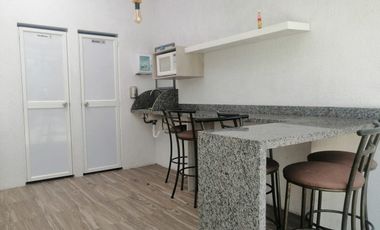 VENTA DE QUINTA CON PISCINA DE AGUA TERMAL EN VALLE DE LOS CHILLOS, LA MERCED.