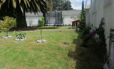 VENTA DE QUINTA CON PISCINA DE AGUA TERMAL EN VALLE DE LOS CHILLOS, LA MERCED.