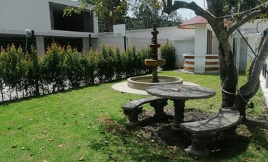 VENTA DE QUINTA CON PISCINA DE AGUA TERMAL EN VALLE DE LOS CHILLOS, LA MERCED.