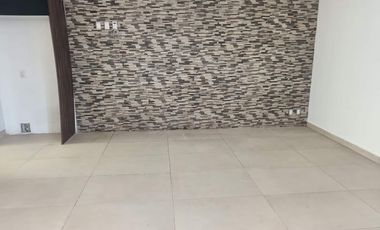Casa en Renta en San Salvador Tizatlalli