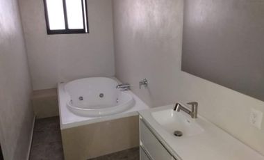 Casa en Renta en San Salvador Tizatlalli