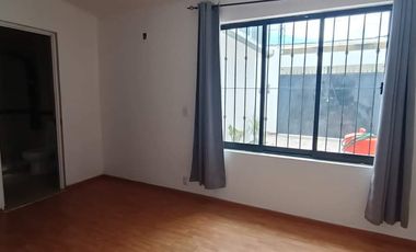 Casa en Renta en San Salvador Tizatlalli