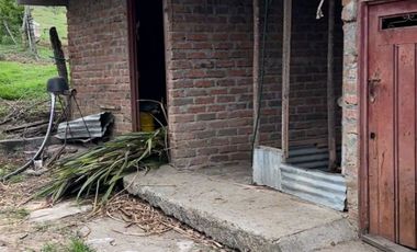 SE VENDE FINCA CON AMPLIO TERRENO EN LA VICTORIA, VALLE.