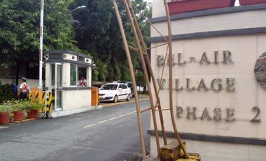 Old House for SALE in Bel Air Village 2, Makati City!