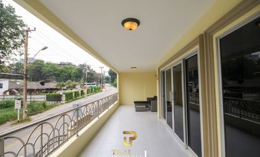 Upgraded 2 Bedroom Unit At Nordic Park Hill - Patamnak Soi 4