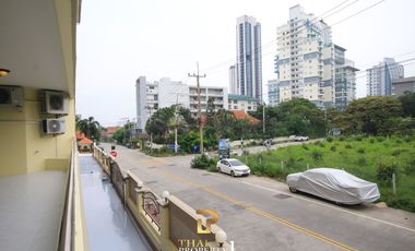Upgraded 2 Bedroom Unit At Nordic Park Hill - Patamnak Soi 4