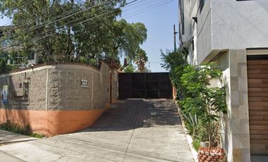 HERMOSA CASA MUY POR DEBAJO DE SU VALOR!!!!!!