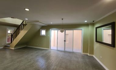 Townhouse for Sale or Rent in Cebu City, 4 Bedroom, gated in Lahug near JY Square mall.