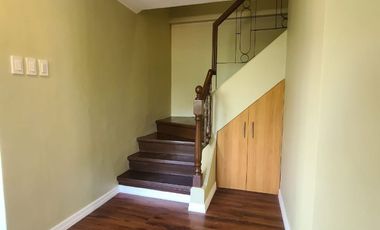 Townhouse for Sale or Rent in Cebu City, 4 Bedroom, gated in Lahug near JY Square mall.