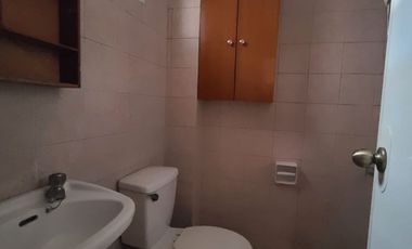 Townhouse for Sale or Rent in Cebu City, 4 Bedroom, gated in Lahug near JY Square mall.