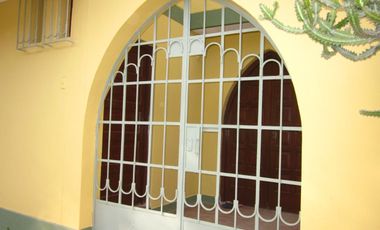 CASA EN VENTA - URB. CLARK - PIURA