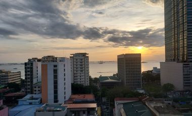 The 1-Bedroom Unit for Sale in Hollywood Suites near Robinsons Place, Manila