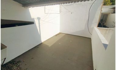 ALQUILA: Departamento 1 Dormitorio con Balcón Terraza / B° IPONA