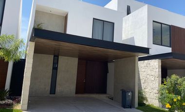 Casas de lujo en venta al norte de Mérida en Temozon, a minutos de la Isla y principales avenidas de la ciudad