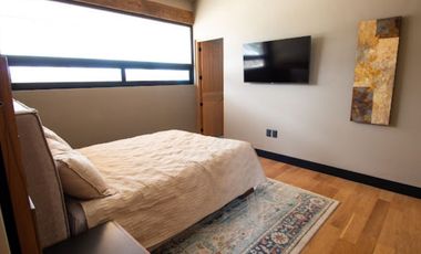 Casa con sauna, jacuzzi, jardín, rooftop en venta San Miguel de Allende.