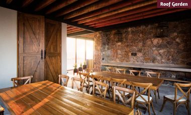Casa con sauna, jacuzzi, jardín, rooftop en venta San Miguel de Allende.