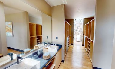 Casa con sauna, jacuzzi, jardín, rooftop en venta San Miguel de Allende.