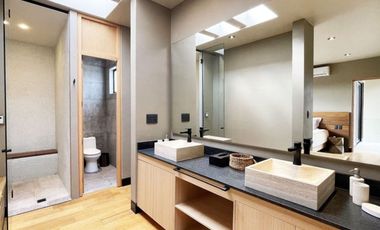 Casa con sauna, jacuzzi, jardín, rooftop en venta San Miguel de Allende.