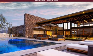 Casa con sauna, jacuzzi, jardín, rooftop en venta San Miguel de Allende.
