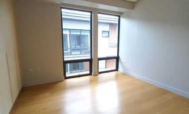 RFO Luxurious 4-Bedroom Townhouse for sale in Paco Manila