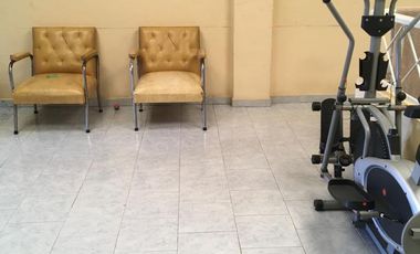 Casa medianera Soacha, tres niveles