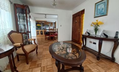 Valparaíso, amplia y hermosa casona con vista abierta al mar. 5D 4B 2E