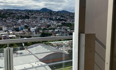 Departamento en venta en Loja frente al colegio Bernardo Valdivieso