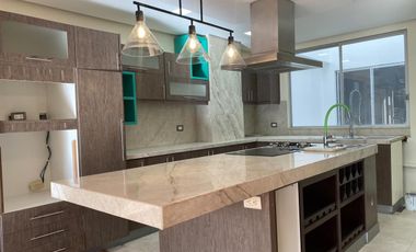 Departamento en venta en Loja frente al colegio Bernardo Valdivieso