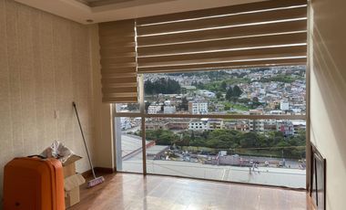 Departamento en venta en Loja frente al colegio Bernardo Valdivieso