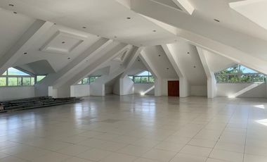 For Sale: Glass Beach House in Compostela with Foreshore Lease