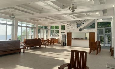 For Sale: Glass Beach House in Compostela with Foreshore Lease
