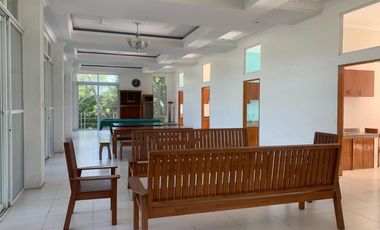 For Sale: Glass Beach House in Compostela with Foreshore Lease