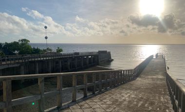 For Sale: Glass Beach House in Compostela with Foreshore Lease