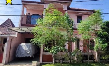 Rumah 2 Lantai Luas 300 di Araya PBI Kota Malang