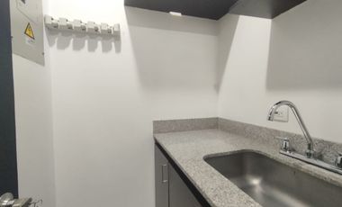 PR21817 Oficina en venta en el sector Milla de Oro